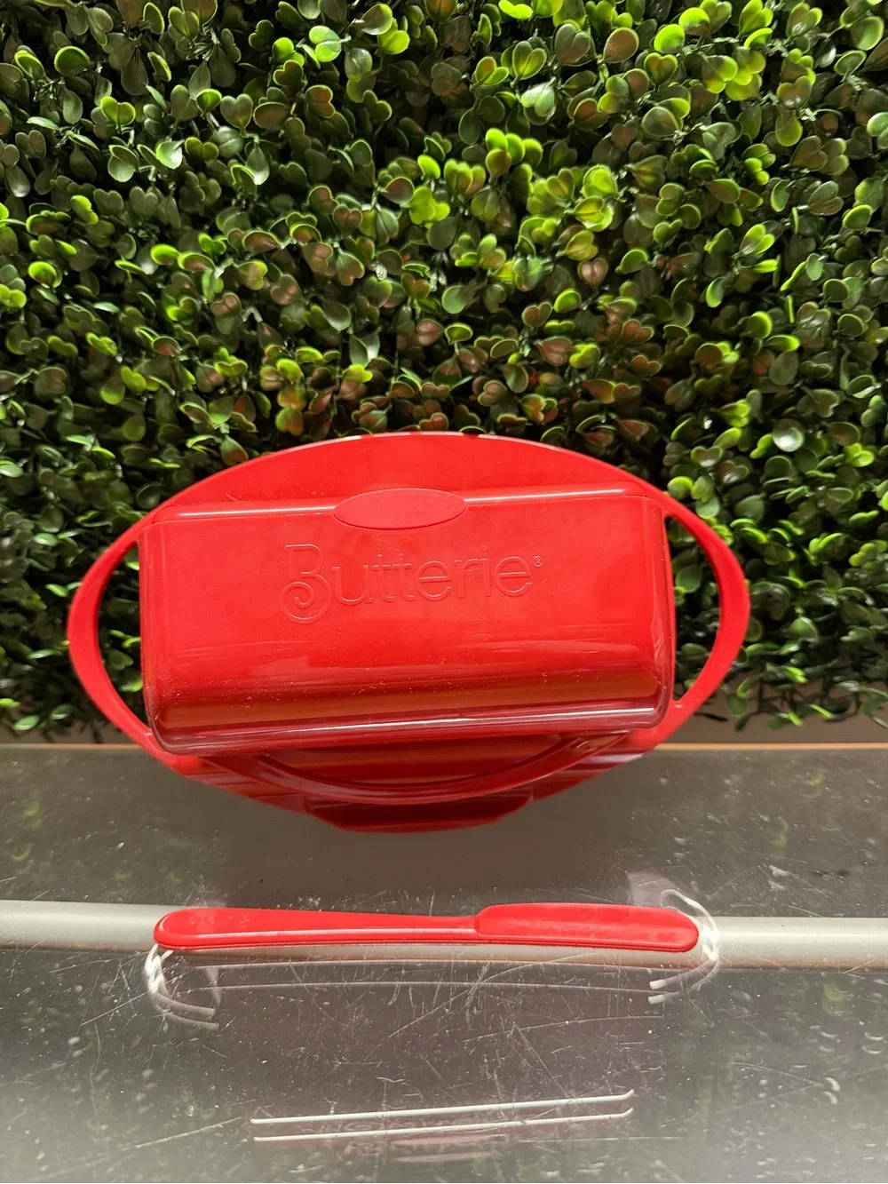 Butterie Butter Red Butter Keeper with Spreader